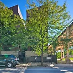 Chicago Condo Near Beaches, Parks And Downtown!