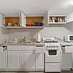 Cozy North Side Oasis Apartment Chicago