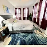 Discover Northside Chicago From Modern Apartment