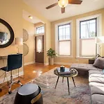 Getaway In The Heart Of Pilsen Chicago