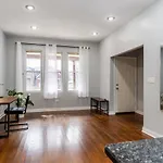Apartment Logan Square Duplex 3br S2 Chicago