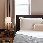 Logan Square Duplex 3br S2