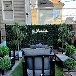 Tiny House - Chicago Pilsen Neighborhood