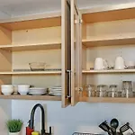 Comfortable 2br - Sunnyside 2f Apartment *
