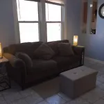 Home Away From Home In Pilsen!! 3 Bedrooms!