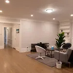 Charming 4Br Unit In Historic Hyde Park Near Beach
