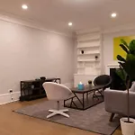 Charming 4Br Unit In Historic Hyde Park Near Beach