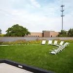 Pilsen Studio W Rooftop Dog Run Gym Nr L Chi-993