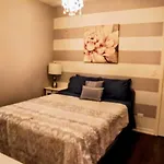 Apartment And Cozy. Sleeps 5. Chicago