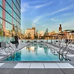 Apartment Fulbrix Bright Designer With West Loop Views