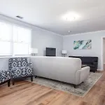 Holiday home Beautiful Remodeled Penthouse Unit In Old Town *