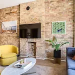 Beautifully Remodeled Flat Downtown #3n Holiday home Chicago