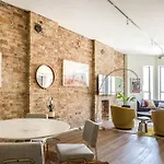 Beautifully Remodeled Flat Downtown #3n Chicago