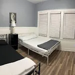 Urban Retreat 3 Bedroom Apt.