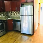 Modern Logan Square 1 Bedroom Flat