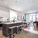 New Construction Building In River North Holiday home *
