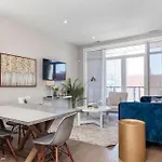 New Construction Building In River North Holiday home *