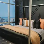 Stunning Panoramic Chicago Views & Free Parking