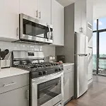 Fulbrix Bright Designer With West Loop Views Chicago