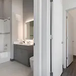 Apartment Fulbrix Bright Designer With West Loop Views *