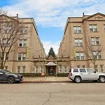 Modern And Minimalist Studio Apartment - Bstone 105 And 108 Rep