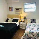 Cossy Room Close To Lake In Chicago