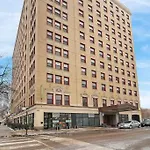 Cozy & Radiant 2Br Apartment - Bstone 605