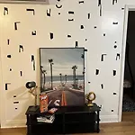 Comfy & Modern 3Br Home Free Wifi Free Parking