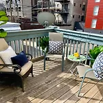 4 Bedroom Home In Best Location Parking Fireplace Back Yard Pets Welcome