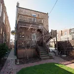 Iklektik House // Robin Chicago