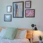 Spacious 2br South Loop With Skyline View, Optional Parking And Gym Access Near Mccormick Place And Soldier Field
