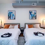 Bright South Loop 3Br Escape With Pingpong Table And Optional Parking Minutes To Art Institute, Grant Park & Mccormick Place Events
