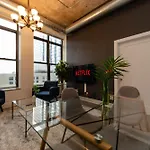 Family Friendly 2Br South Loop Suite With Optional Parking And Gym Access Sleeps Up To 8 Near Mccormick Place And Soldier Field