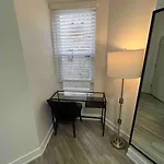 Lovely 3-bedroom In Bronzeville *