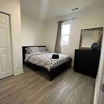 Apartment Lovely 3-bedroom In Bronzeville Chicago