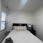 Lovely 3-bedroom In Bronzeville * Chicago