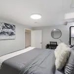 Luxury Chicago Suite