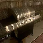 Entire 1 Bedroom Floor Unit With Patio *