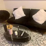 Entire 1 Bedroom Top Floor Rental Unit With Patio