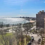 2Br Stylish Apartment In Hyde Park - Shoreland 1320