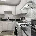 1Br Calm, Cozy & Furnished Apt In Hyde Park - Windermere 402