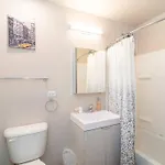 Mccormick Oasis With Balcony, Optional Parking, Patio And Gym Sleeps 6 Near Mccormick Place, Grant Park, Soldier Field & Museum Campus Apartment *