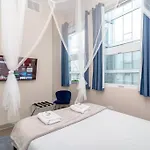 Apartment Mccormick Oasis With Balcony, Optional Parking, Patio And Gym Sleeps 6 Near Mccormick Place, Grant Park, Soldier Field & Museum Campus