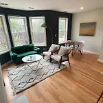 Modern Wrigley Oasis With Parking!