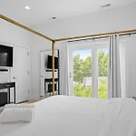 Luxe Sfh Bucktown Retreat With Garage Parking