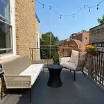 Hidden Oasis In The Heart Of Lakeview