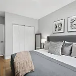 Apartment The Chic Urban Oasis Near The Lake! Chicago