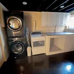 Bootlegger House Sleeps 10-20 Free Tv & Parking