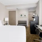 Hotel Express - Magnificent Mile By Ihg Chicago