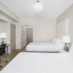 Express - Magnificent Mile By Ihg Hotel Chicago